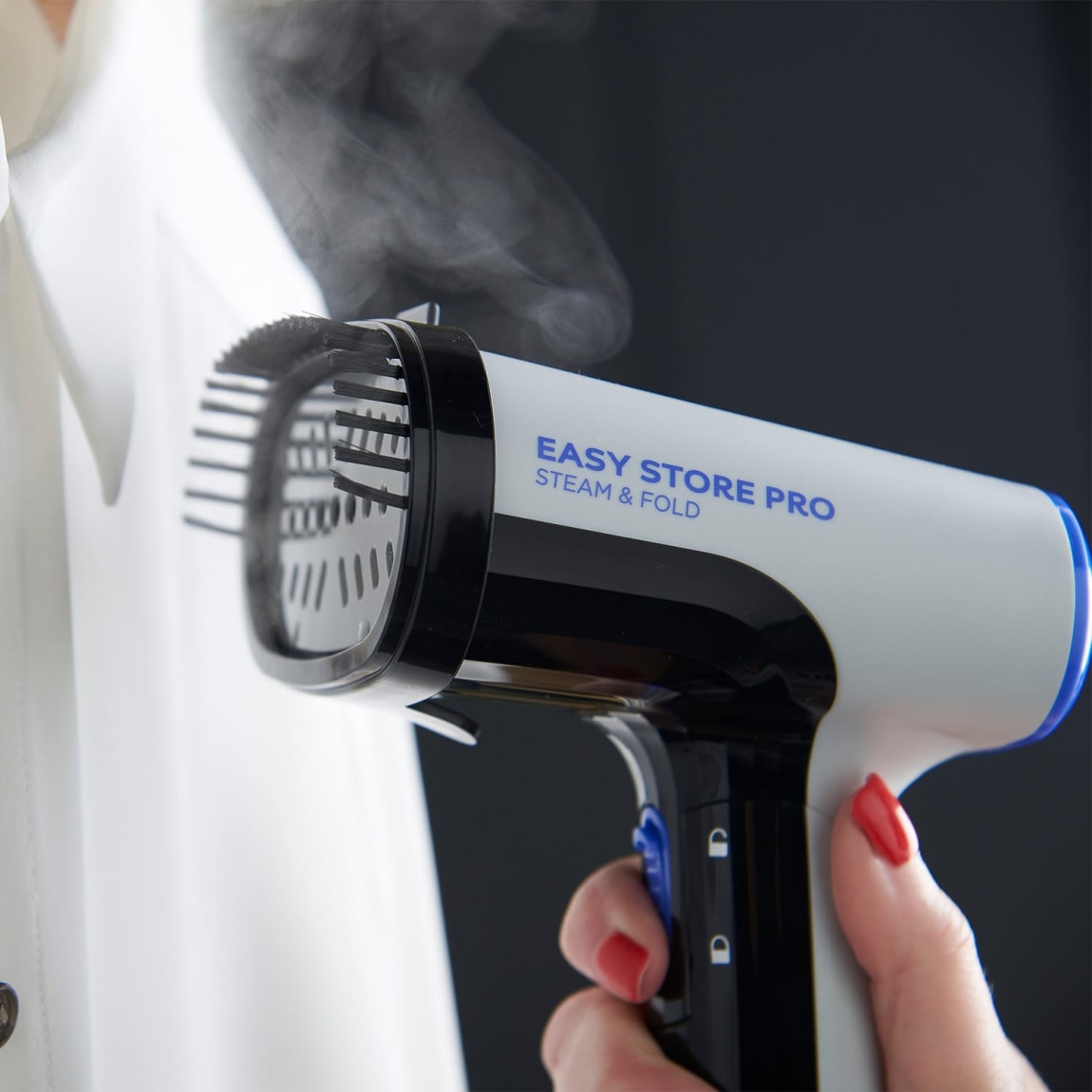 412261-russell-hobbs-easy-store-handheld-steamer