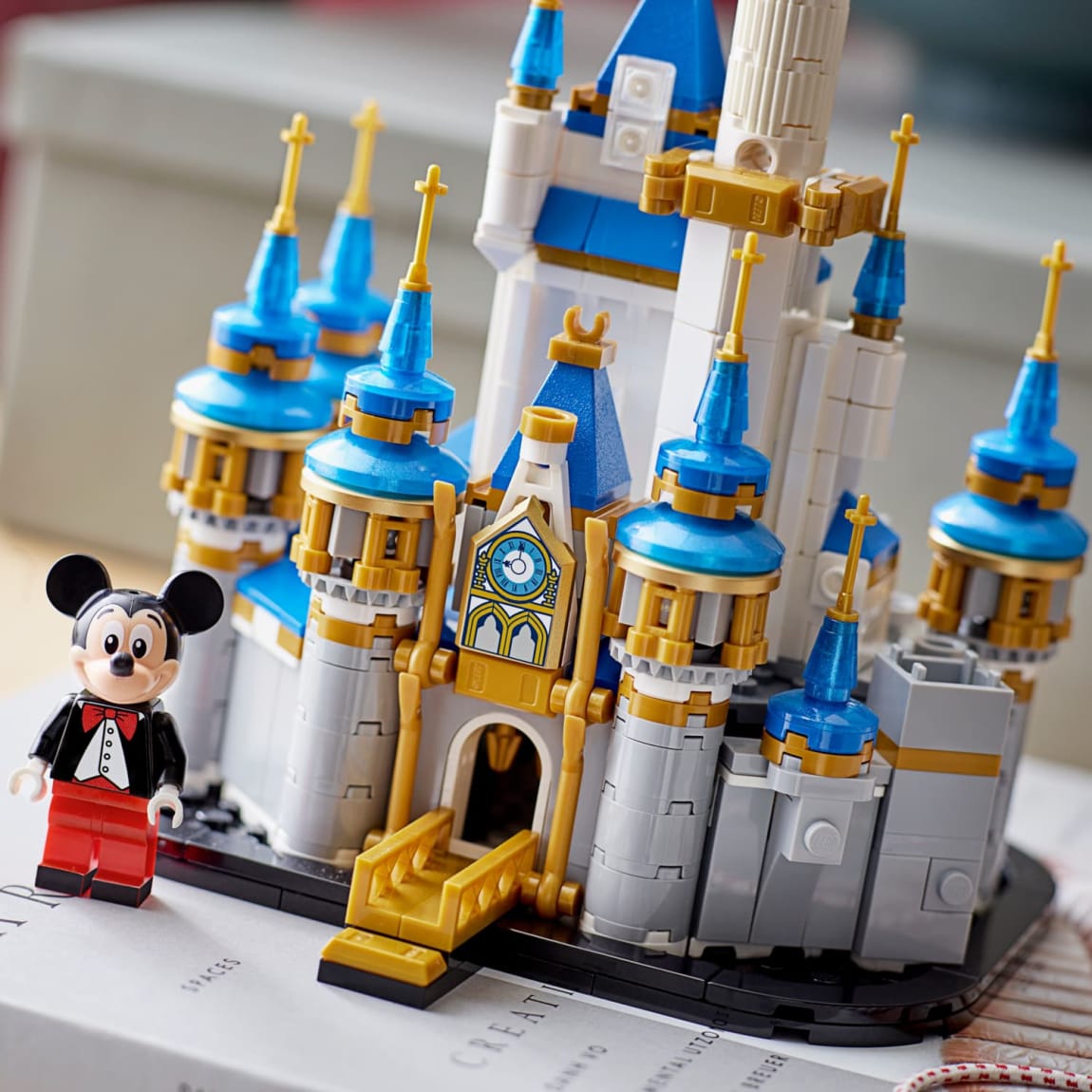418215-lego-disney-mini-castle-2