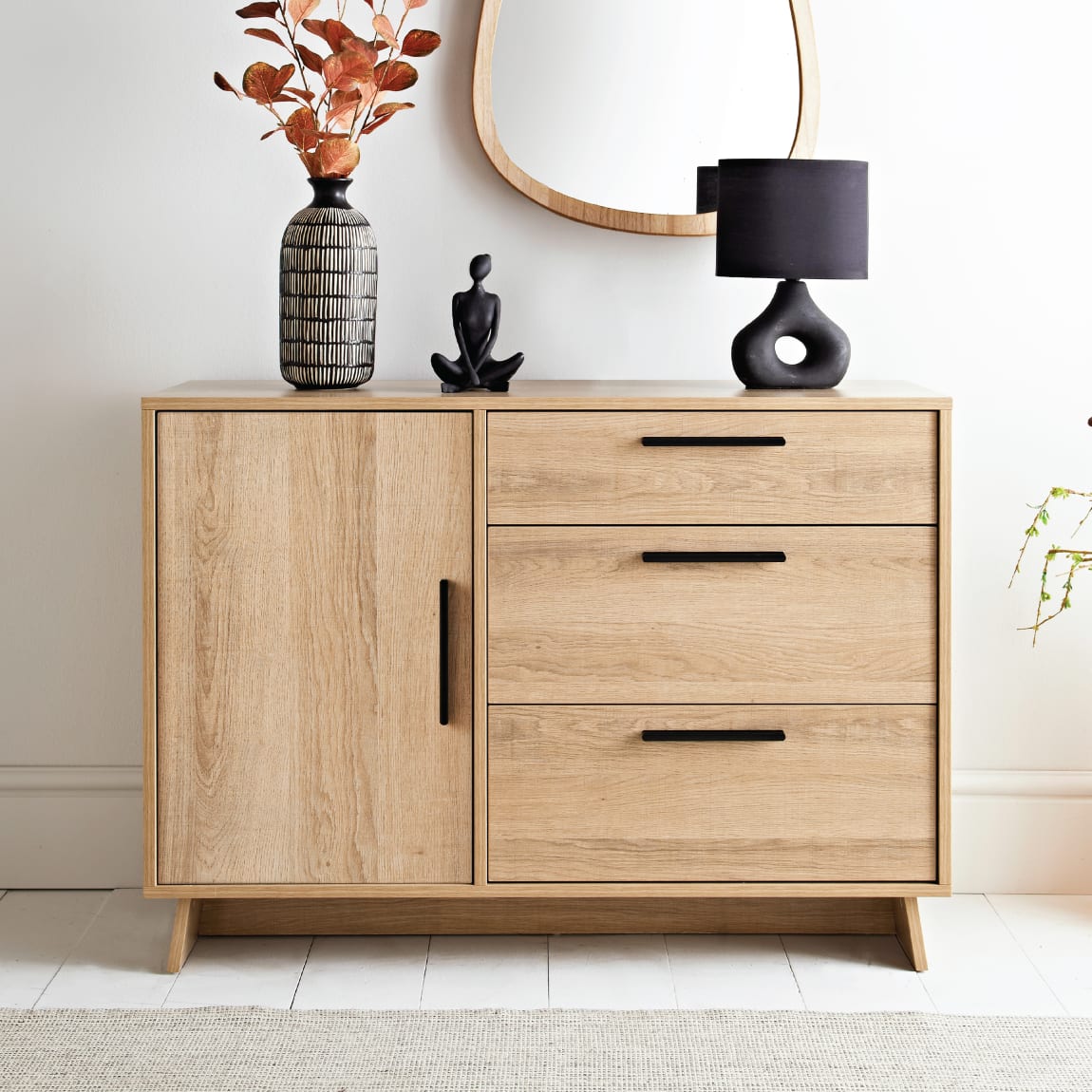 418362-lisbon-sideboard-1-door