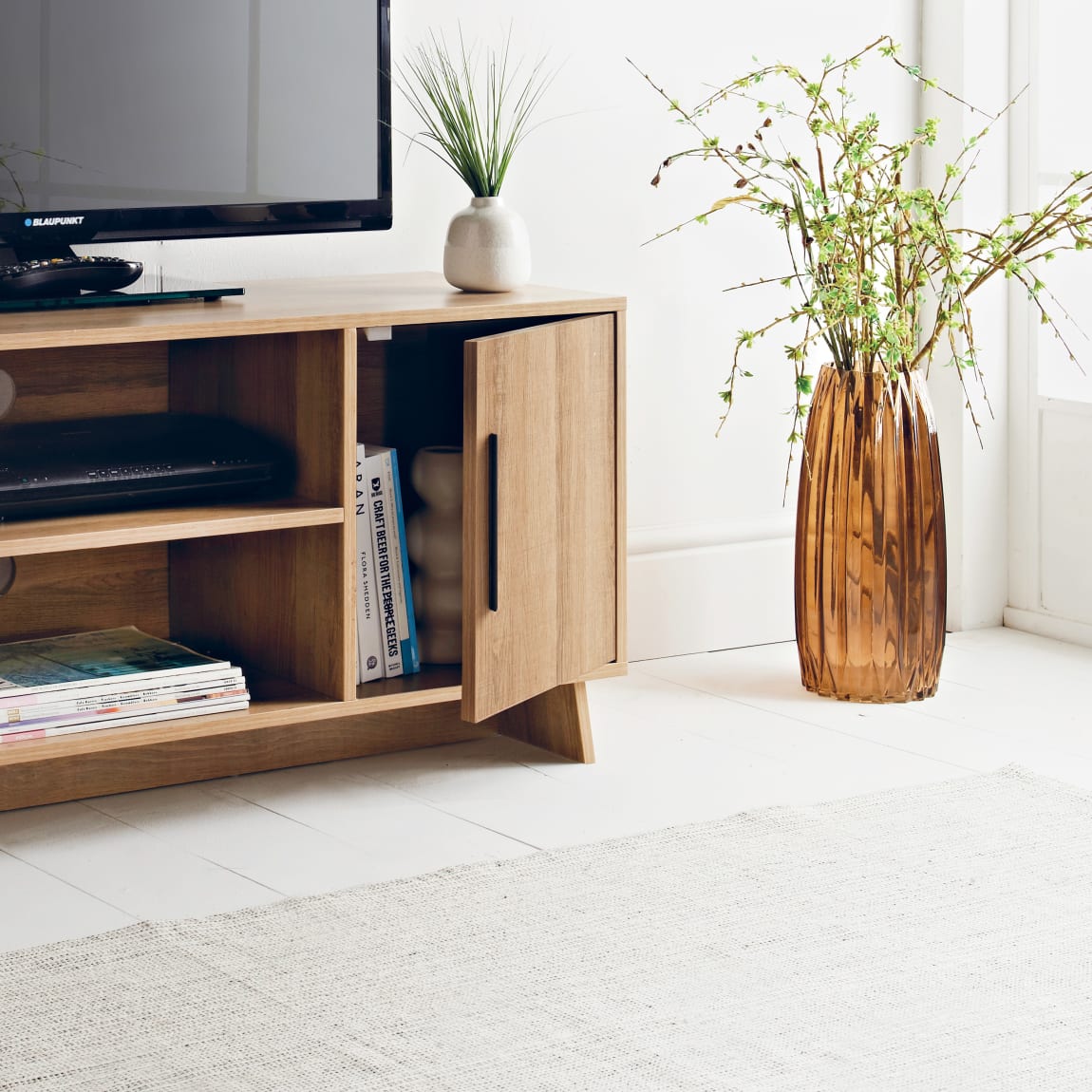 418369-lisbon-tv-unit-2