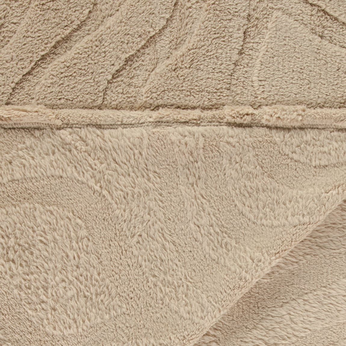 418775-carved-fleece-throw-mink-3