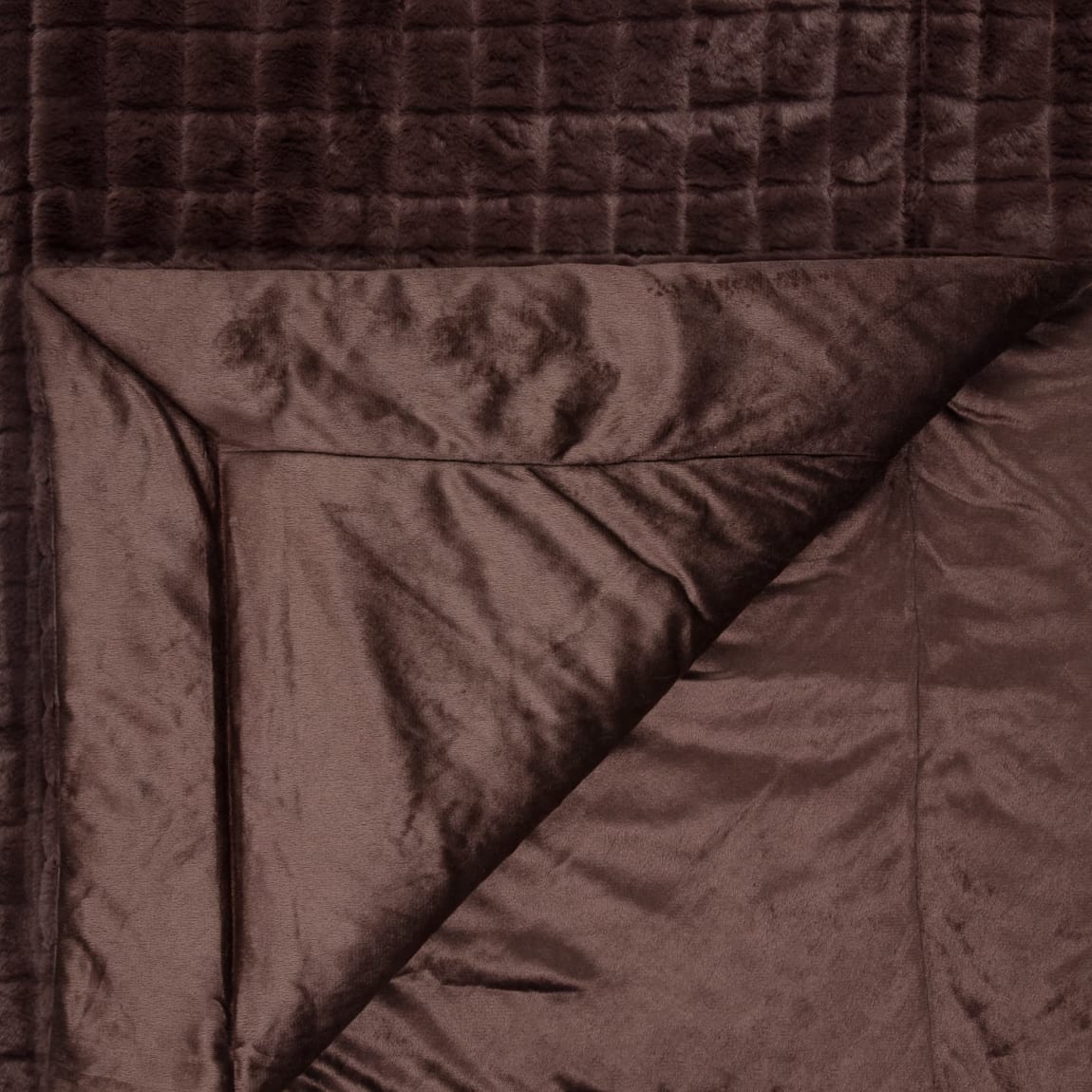 418797-alpine-faux-fur-throw-brown-3