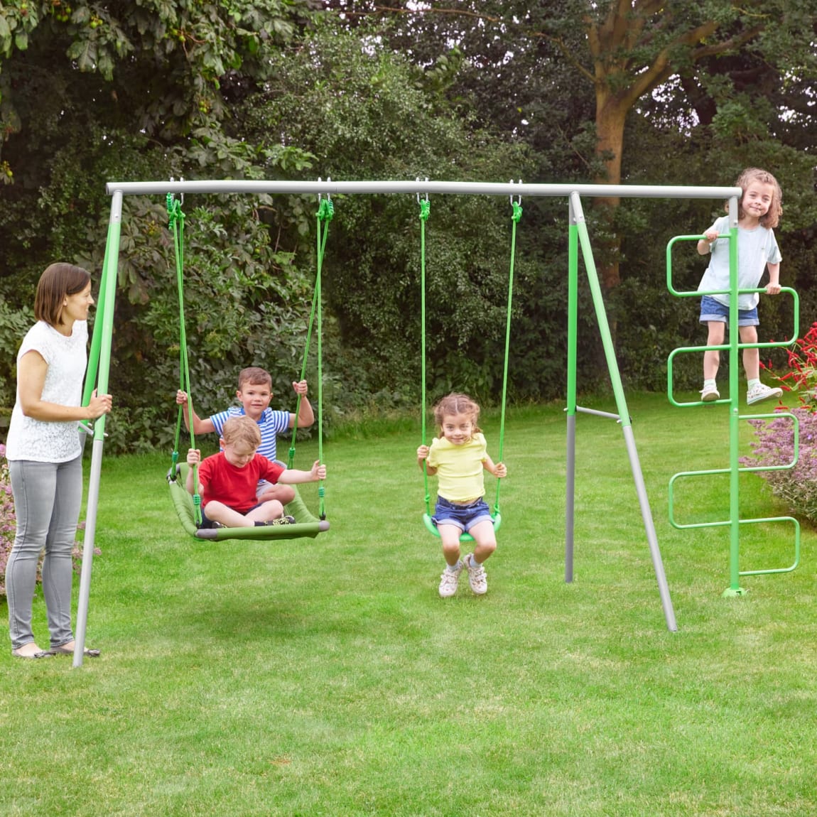 418919-garden-swing-and-climb-set-2