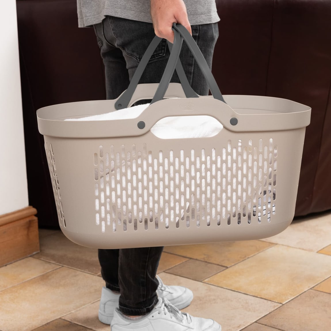 427639-419087-addis-40l-flexi-laundry-basket-with-handles-5