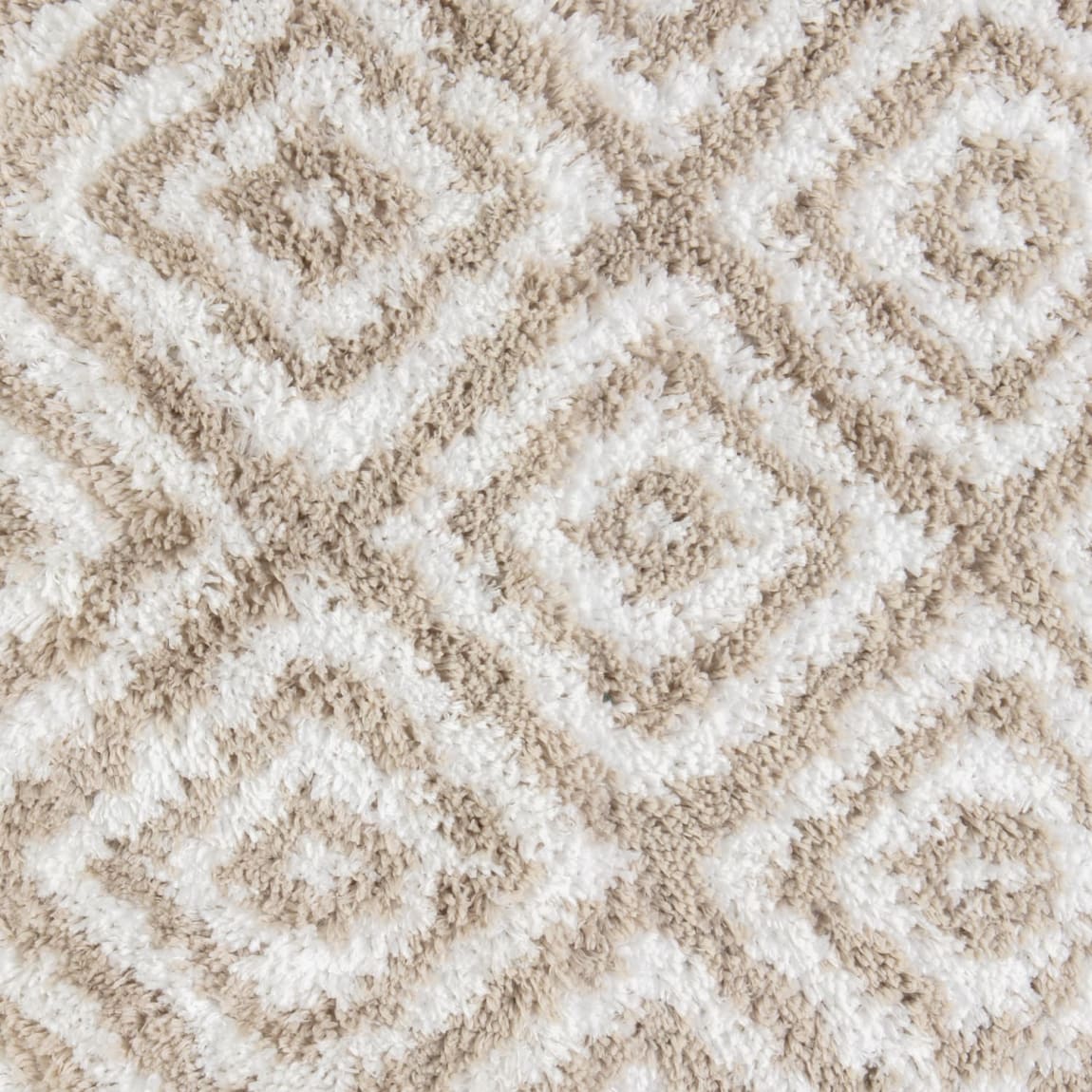 419188-supersoft-bath-mat-diamond-patterned-3