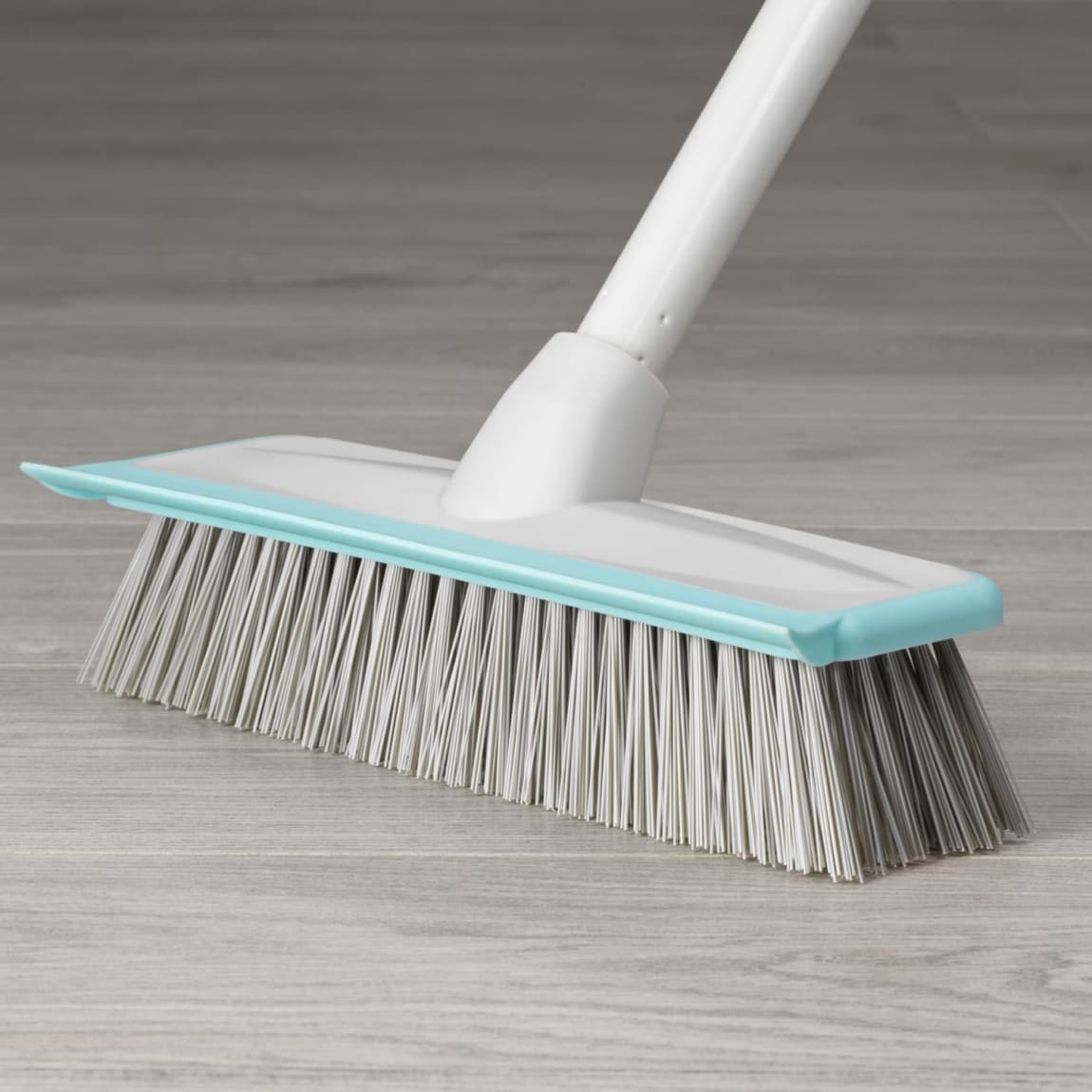 419275-beldray-floor-scrub-brush-with-squeegee1