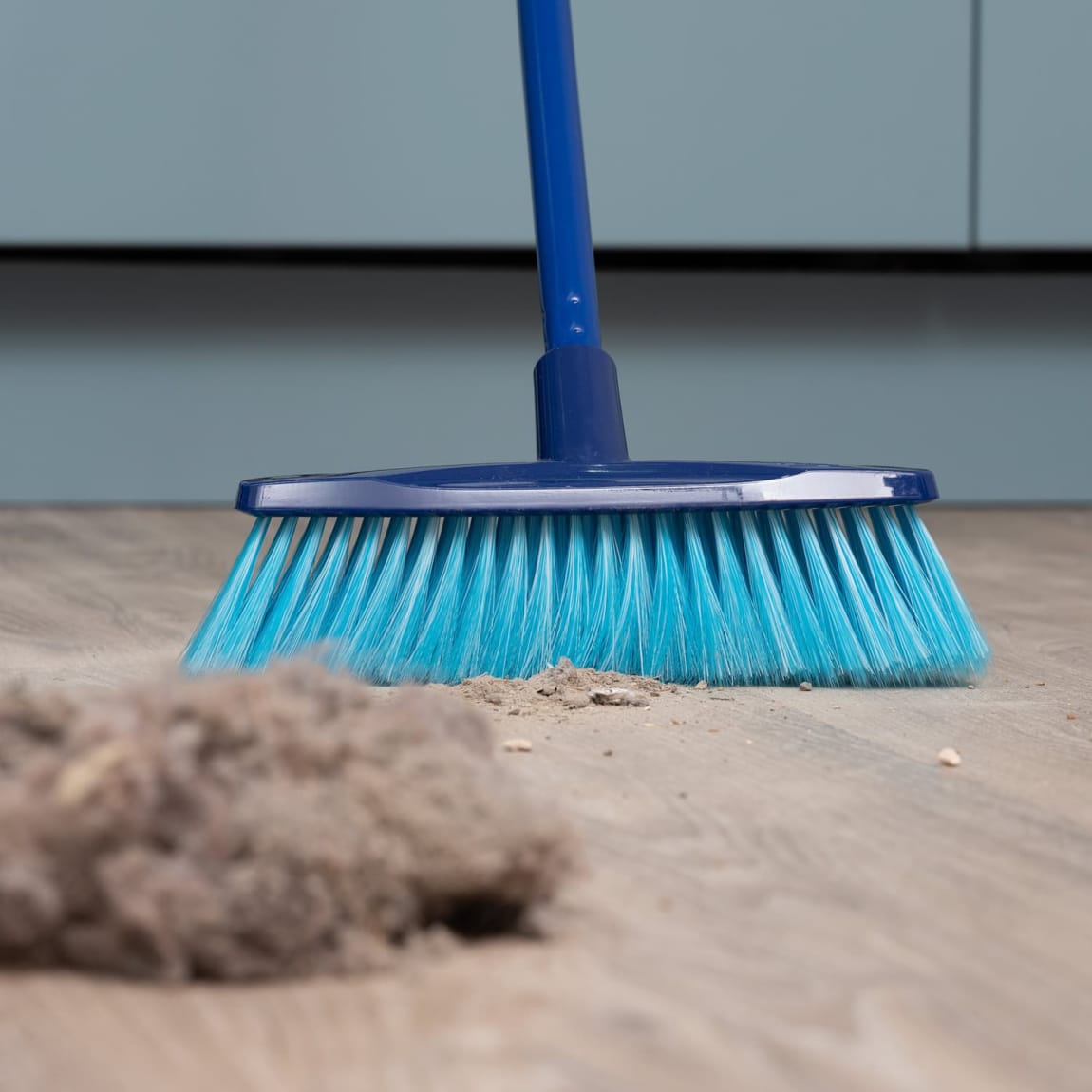 419339-flash-broom-2