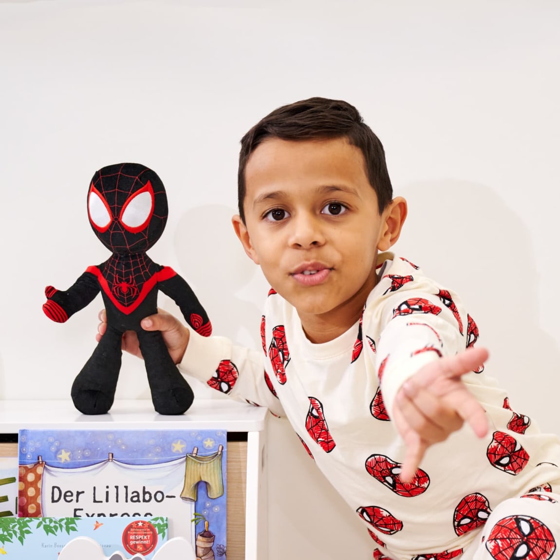 419515-marvel-plush-toy-spiderman-2