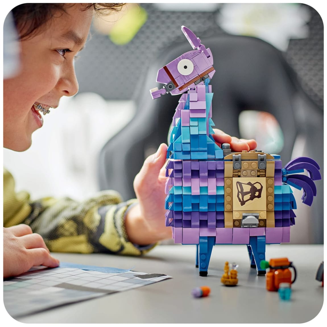 420184-lego-fortnite-supply-llama-11