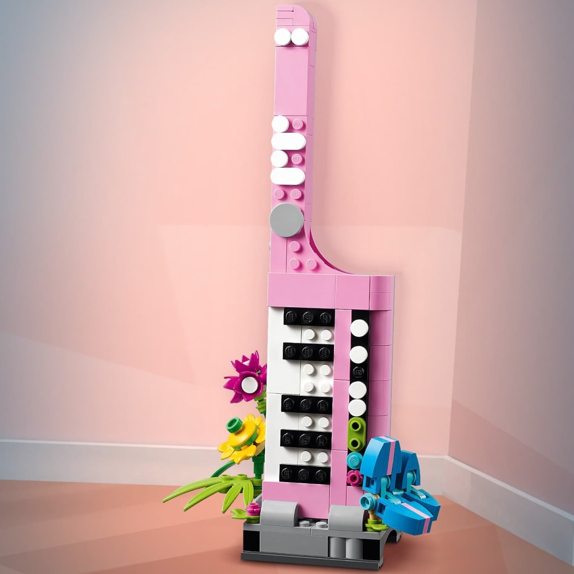 420201-lego-creator-3in1-typewriter-with-flowers-9
