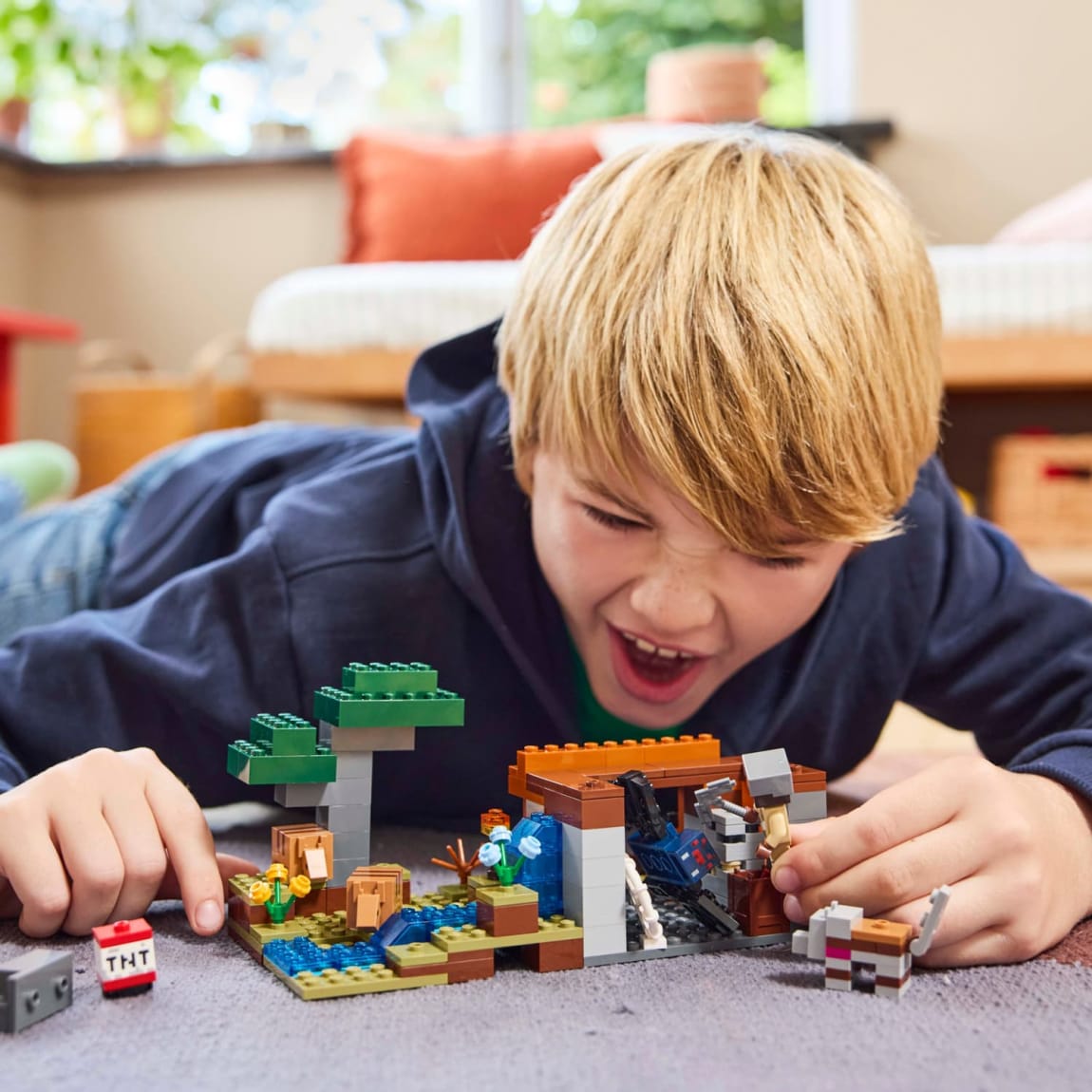 420211-lego-minecraft-the-armadillo-mine-expedition-3