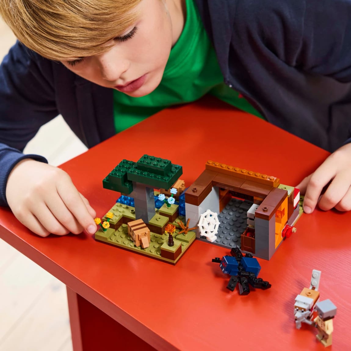 420211-lego-minecraft-the-armadillo-mine-expedition-4