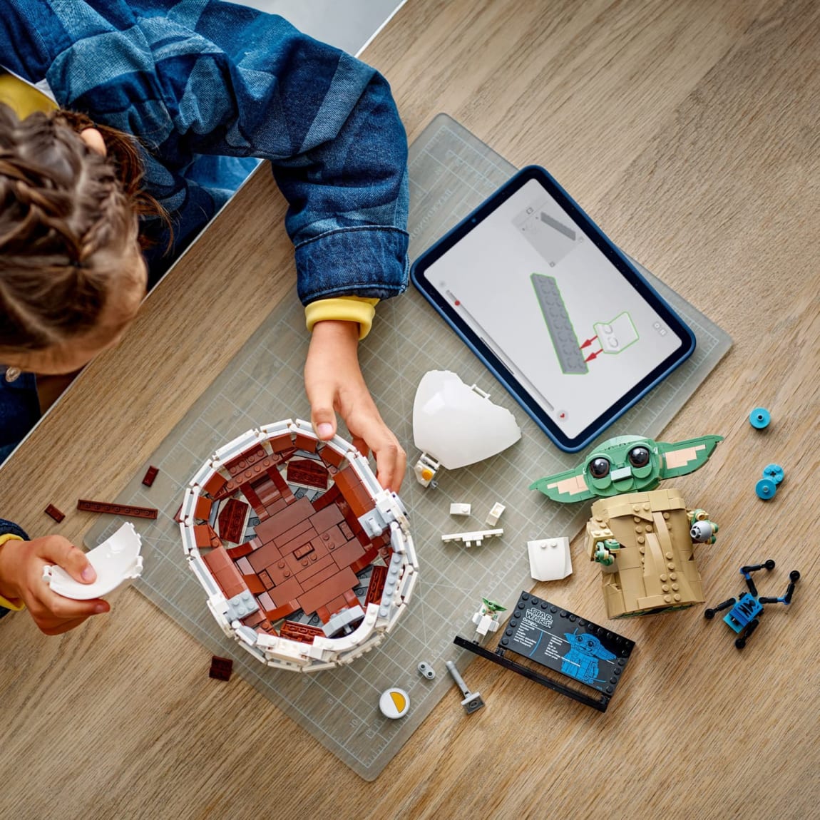 420220-lego-star-wars-grogu-wirh-hover-pram-6