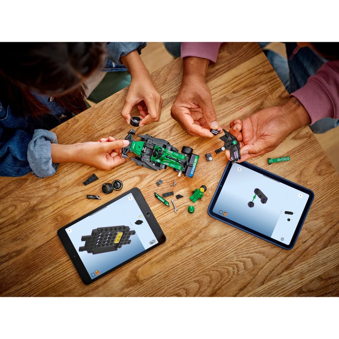 420259-aston-martin-aramco-f1-amr24-race-car-77245-8