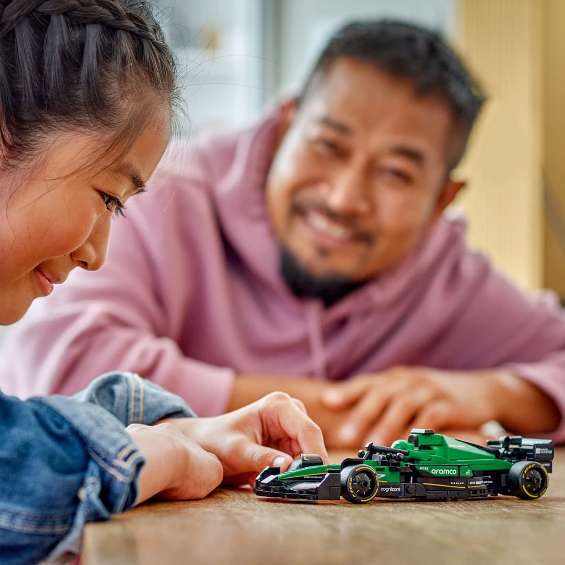 420259-aston-martin-aramco-f1-amr24-race-car-77245