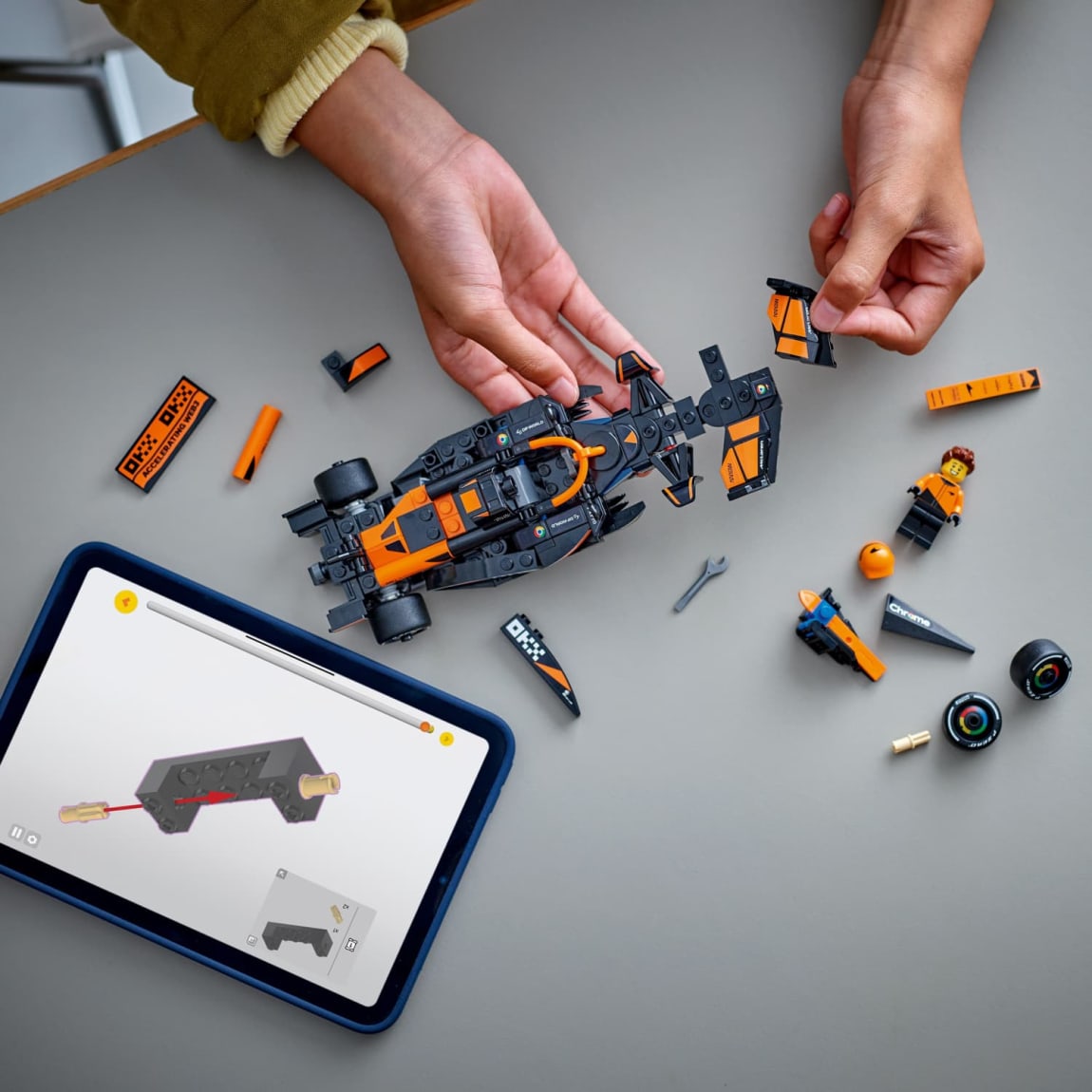 420260-mclaren-f1-team-mcl38-race-car-77251-4