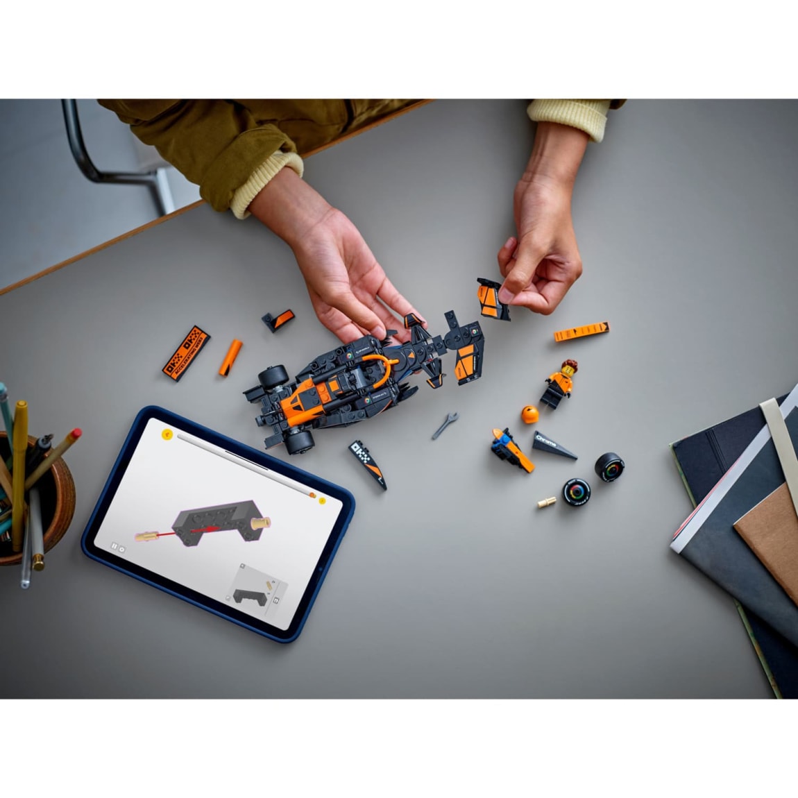 420260-mclaren-f1-team-mcl38-race-car-77251-8