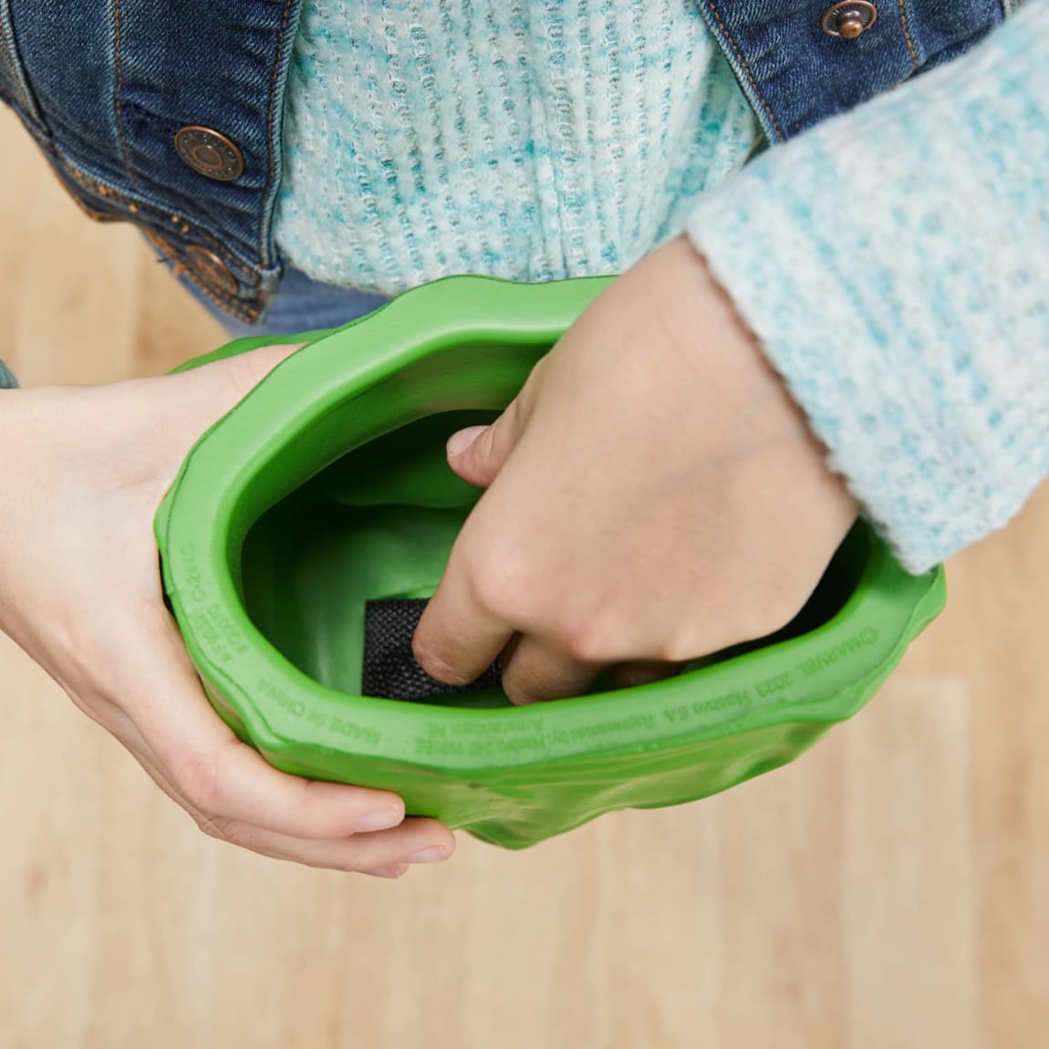 420704-marvel-avengers-hulk-gamma-smash-fists-4