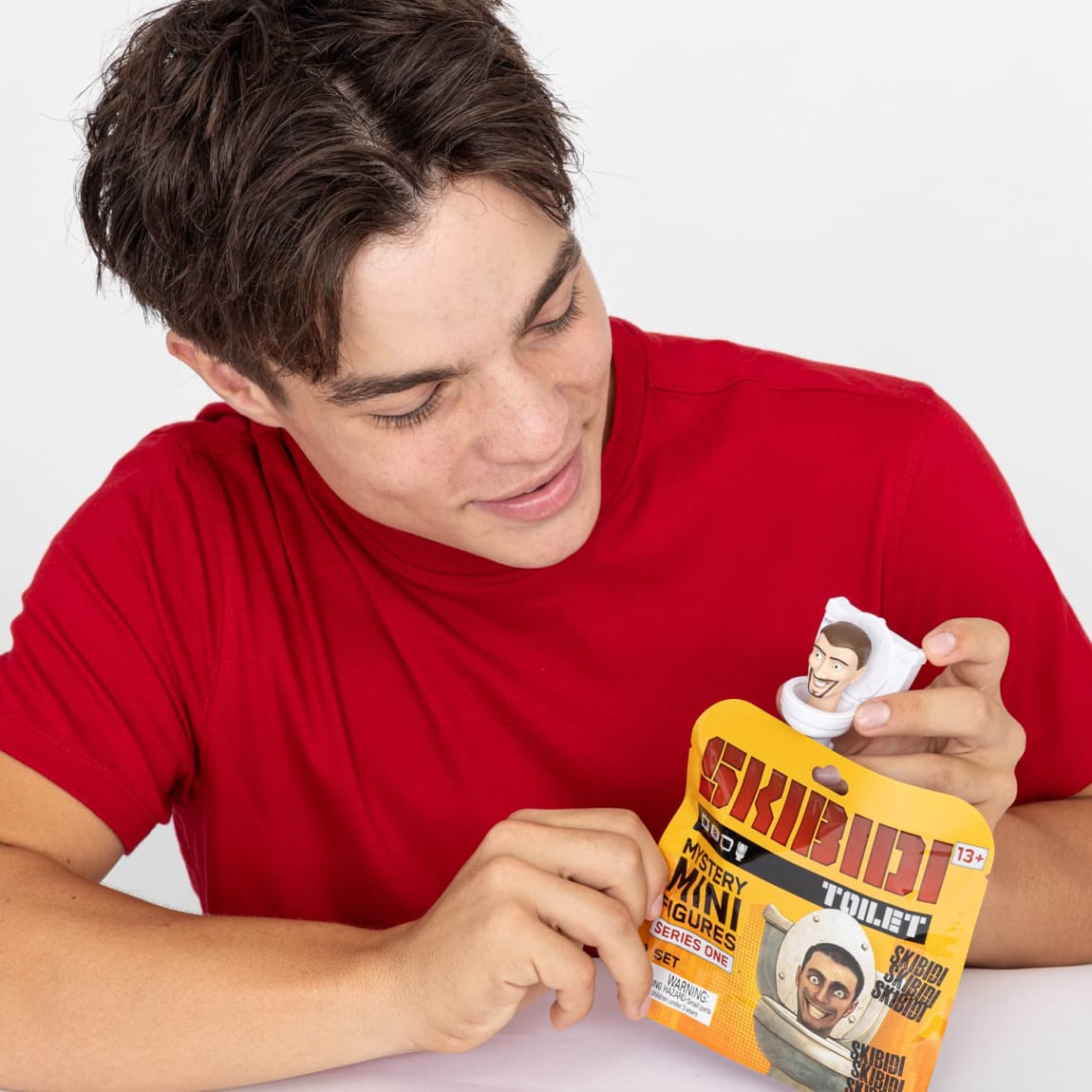 420807-skibidi-toilet-mystery-mini-figures-3