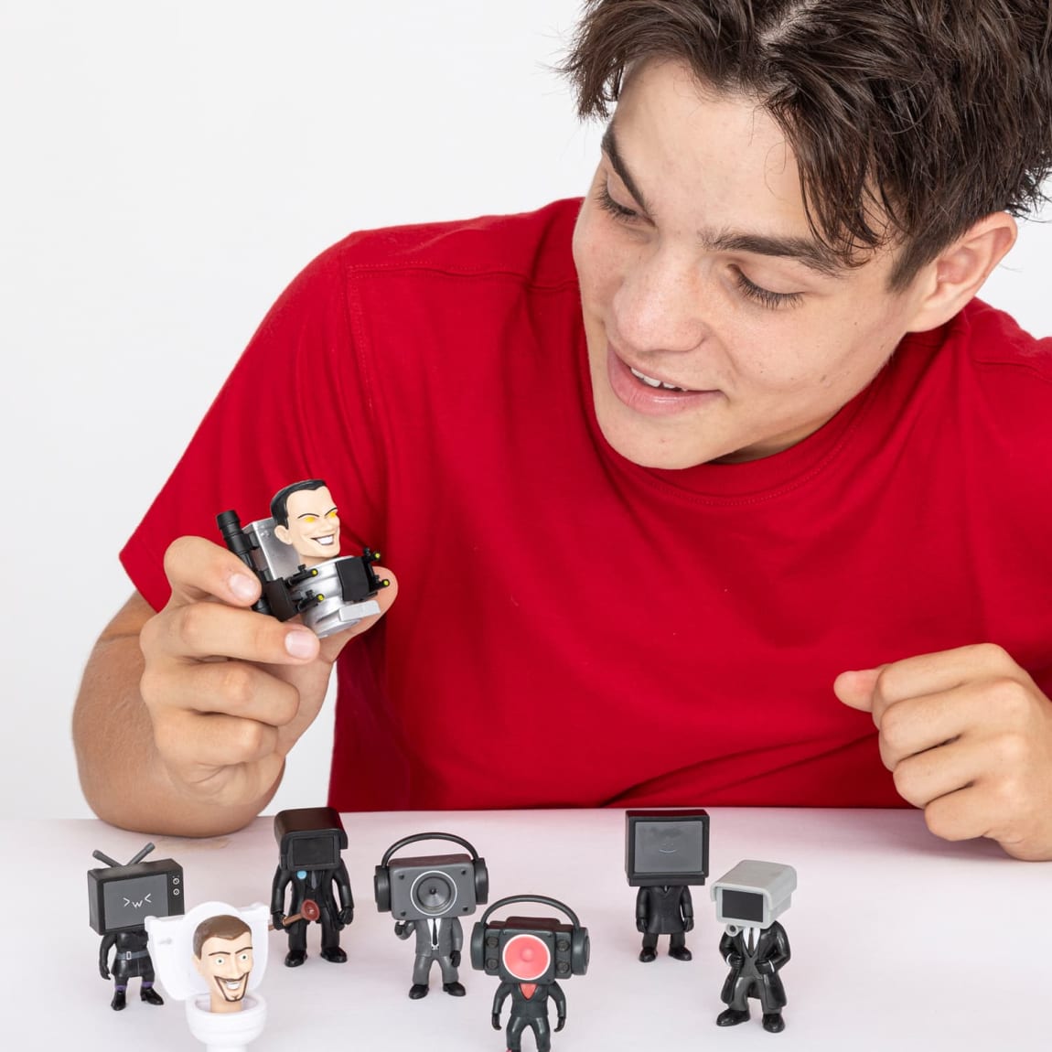 420807-skibidi-toilet-mystery-mini-figures-4