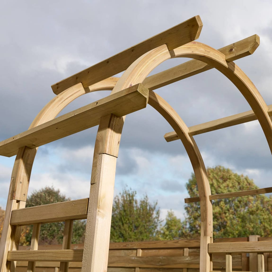 421210-birkdale-rose-arch-3