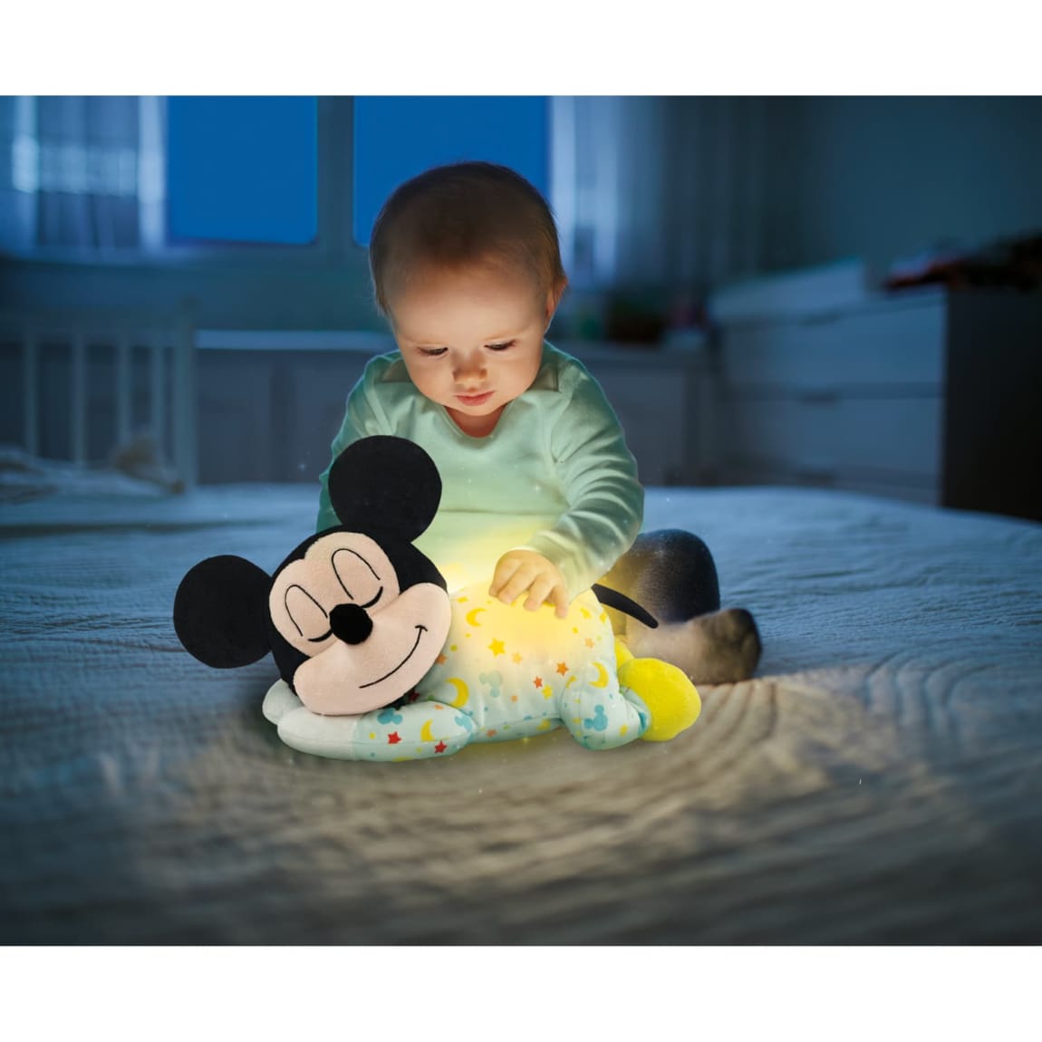 422671-sleeping-mickey-3