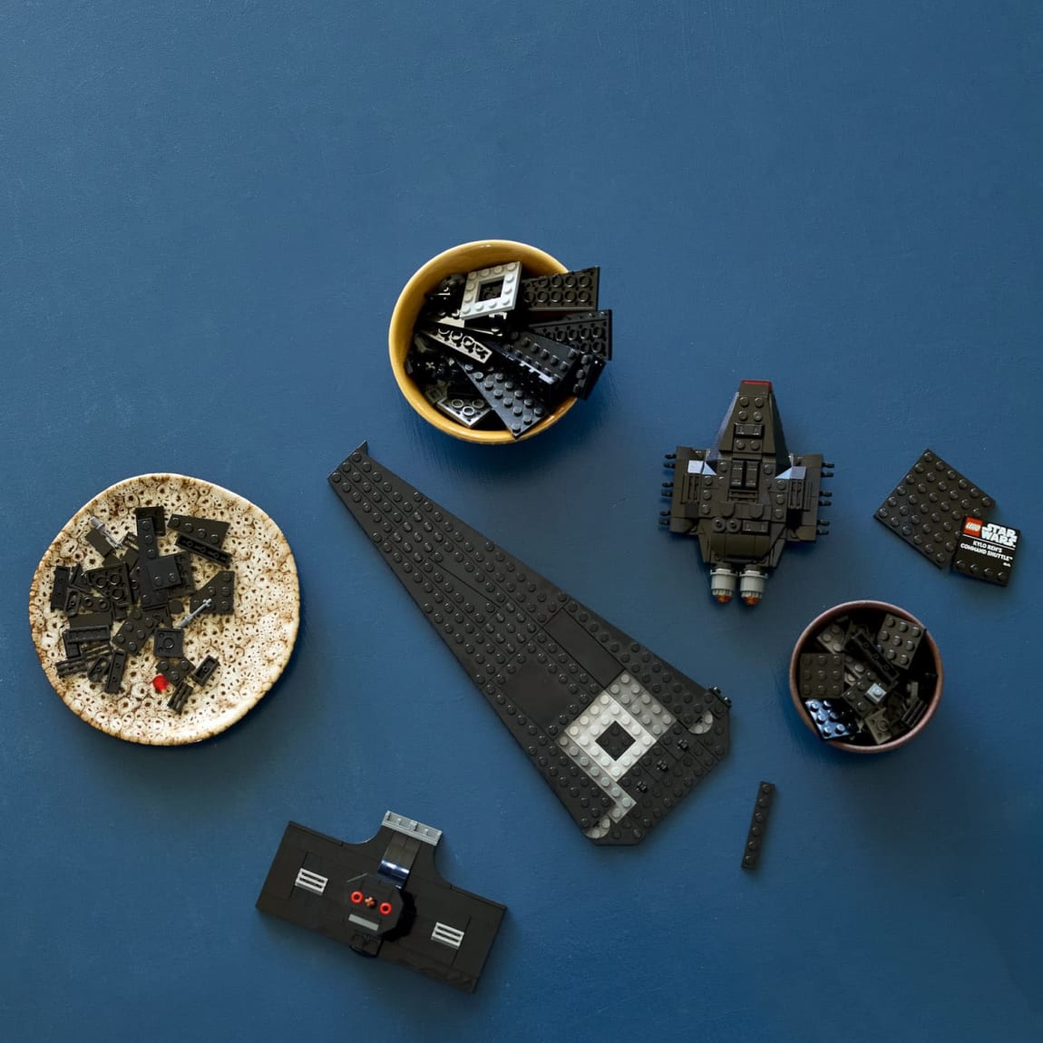 423547-lego-star-wars-kylo-ren-command-shuttle-5