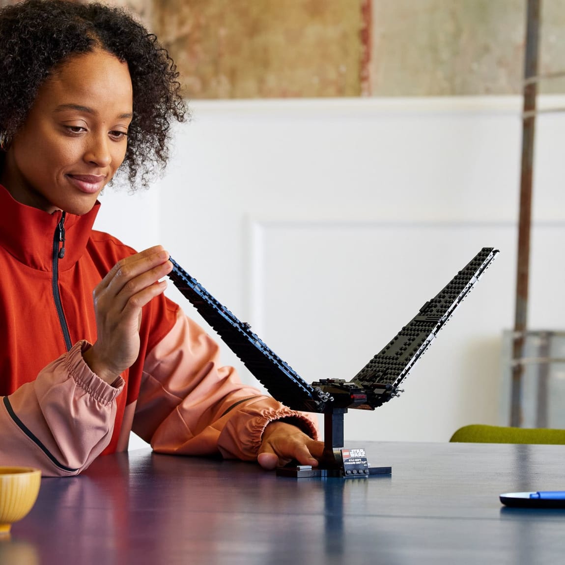 423547-lego-star-wars-kylo-ren-command-shuttle-9