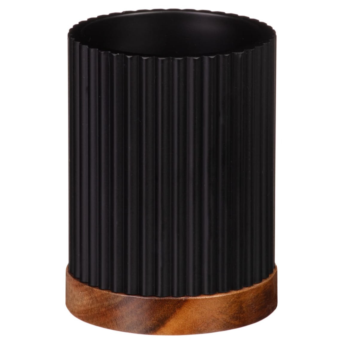 423565-black-tumbler-with-tooden-base