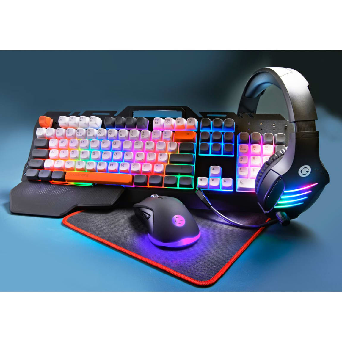423658-goodmans-4-in-1-pc-gaming-bundle-2