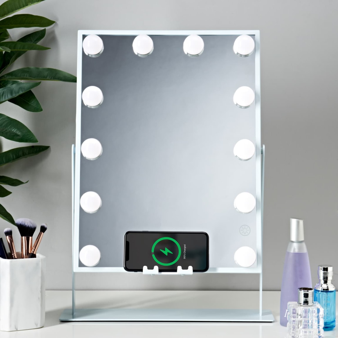 423695-vibes-mirror-speaker-with-wireless-charging-7