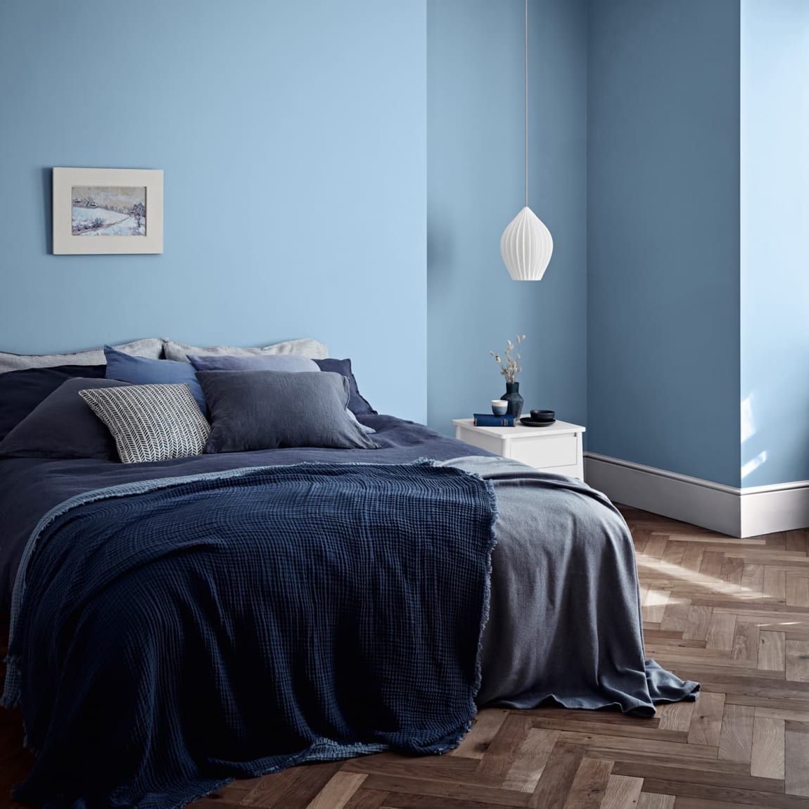 423760-crown-matt-2_5l-powder-blue-3