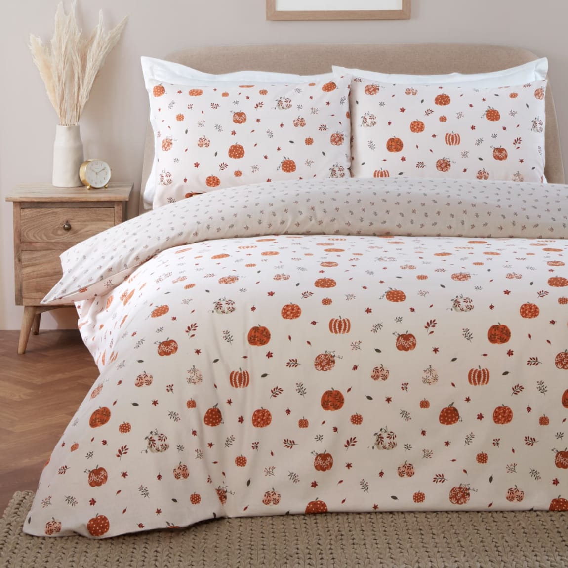 423953-423954-pumpkin-print-brushed-cotton-duvet-set-double-king