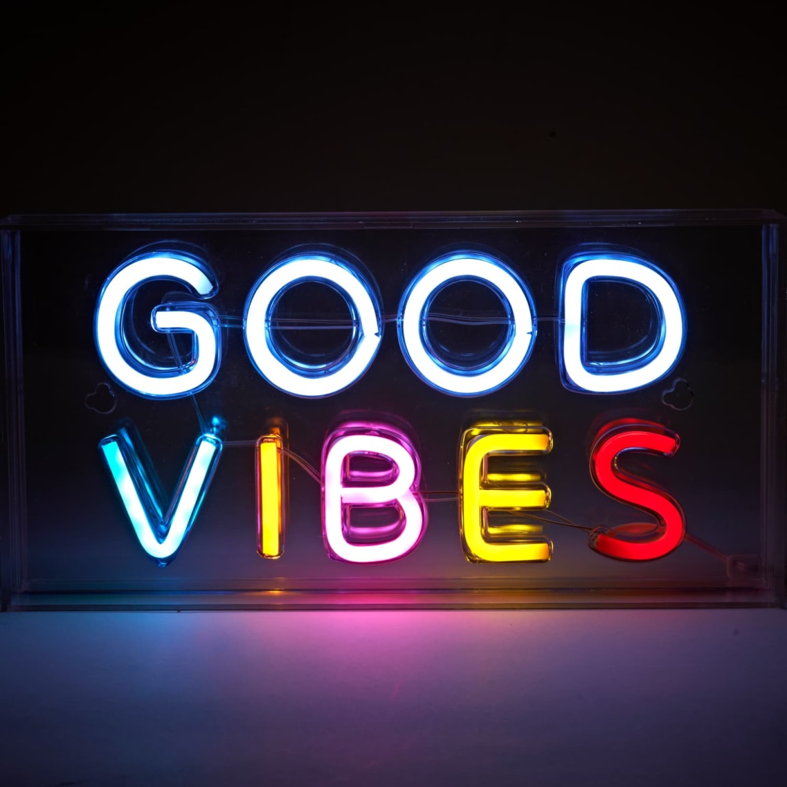 424263-vibes-neon-good-vibes-light-5