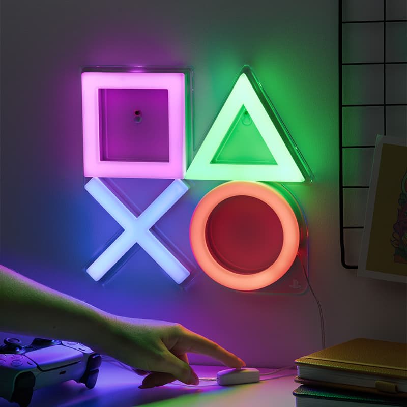 424567-playstation-wall-mountable-light