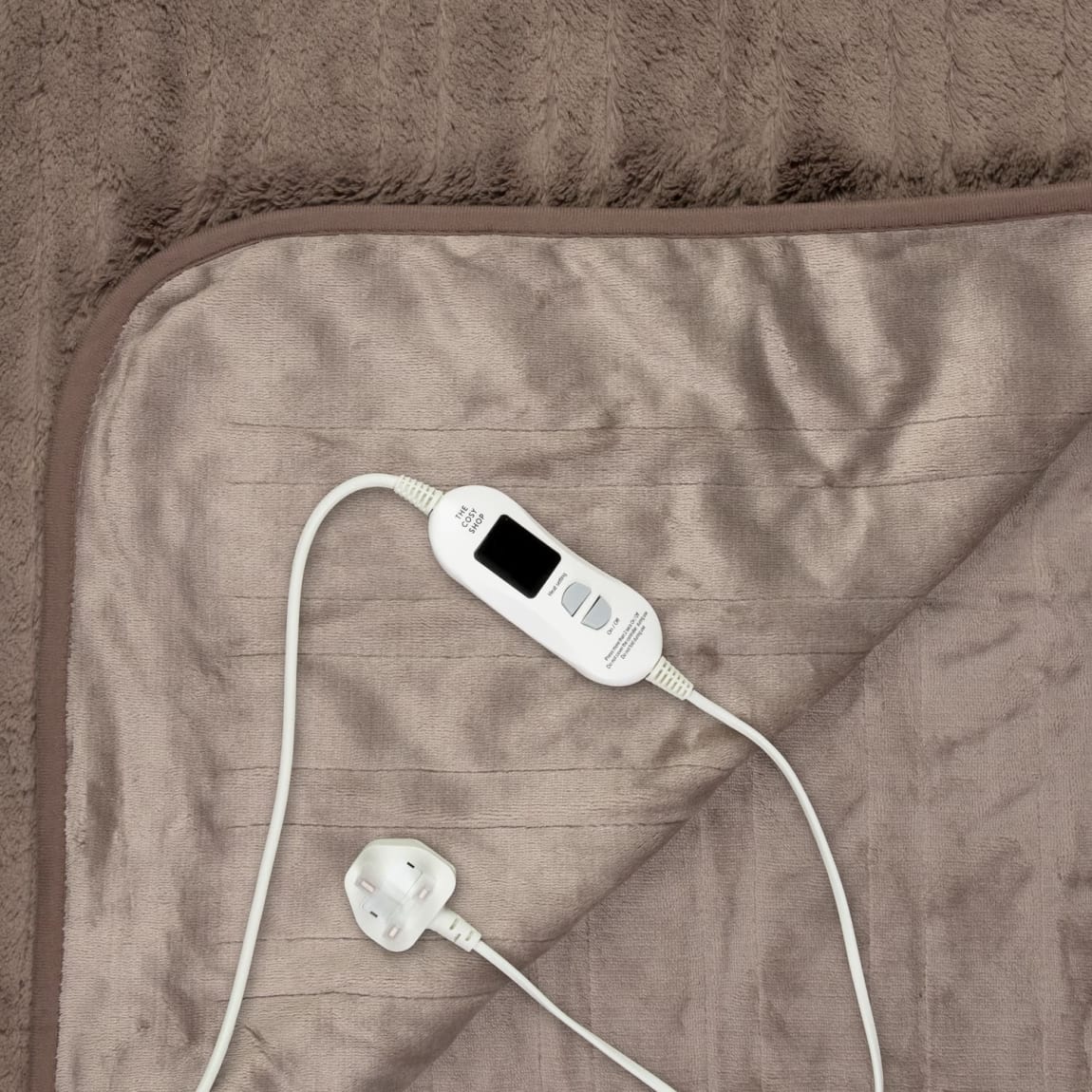 425256-faux-fur-heated-throw-3