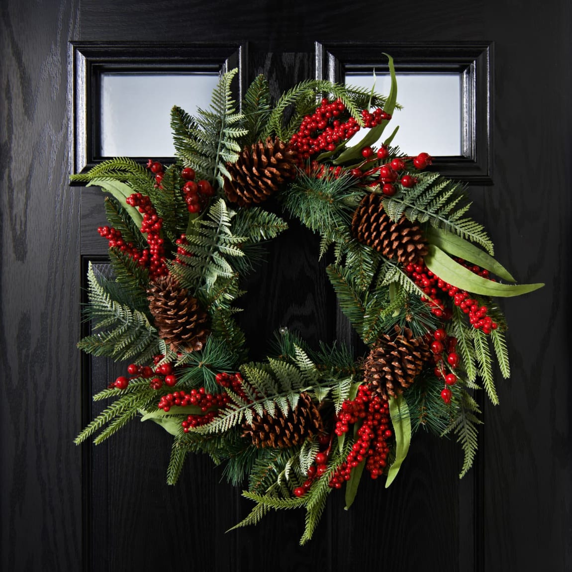 425451-60cm-wreath-with-red-berries