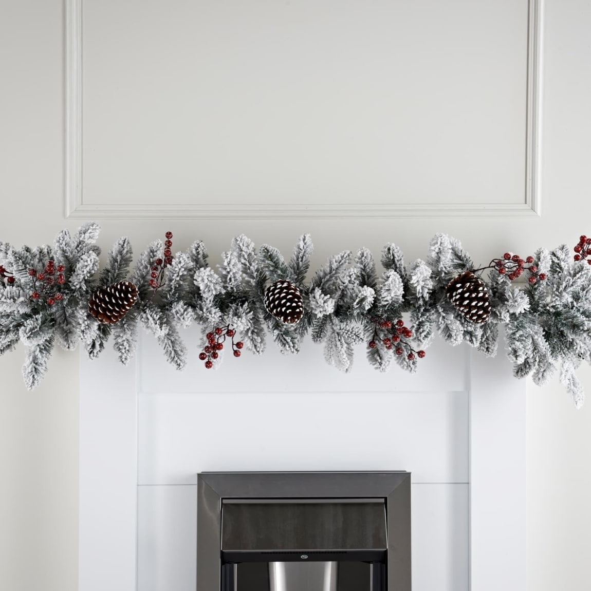 425457-180cm-snowy-garland-with-berries-and-cones-2