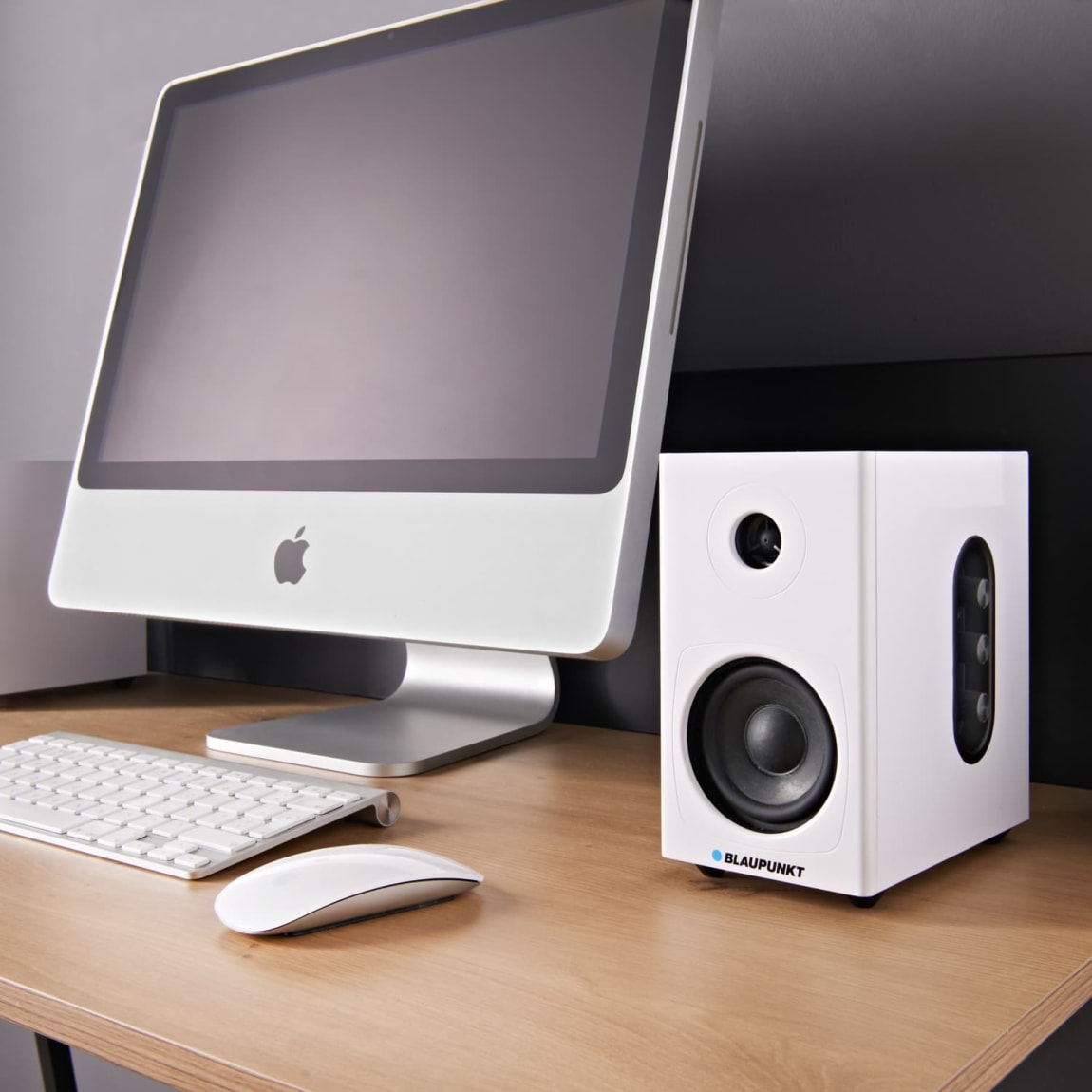 425720-blaupunkt-book-shelf-speakers-white-5