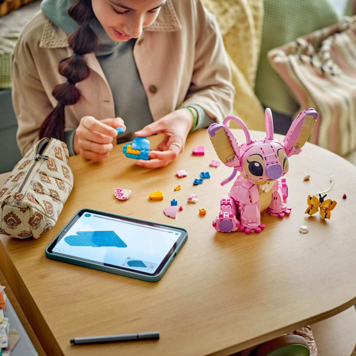 425771-lego-disney-angel