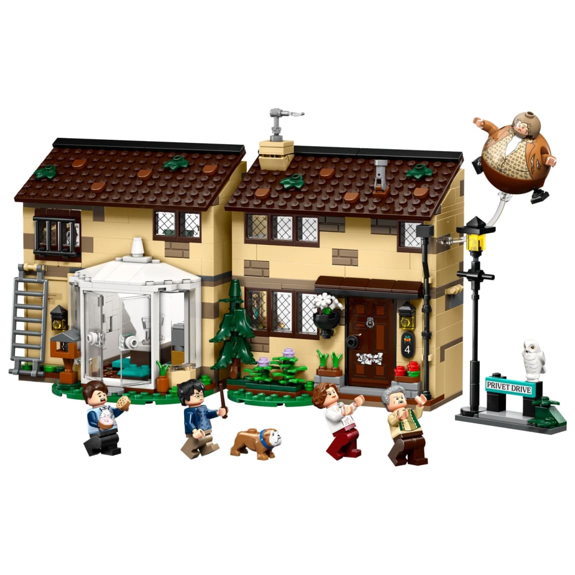 425780-lego-harry-potter-privet-drive-aunt-marges-visit-12