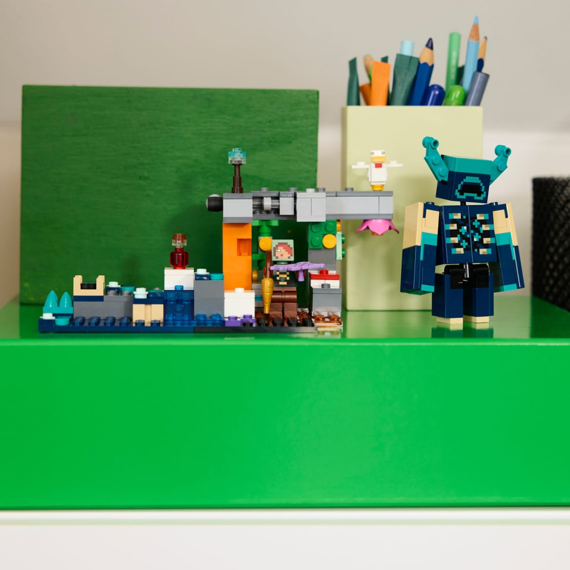 425787-lego-minecraft-the-warden-encounter-6