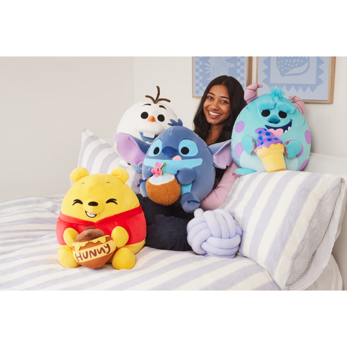 425965-disney-snackle-14in-17