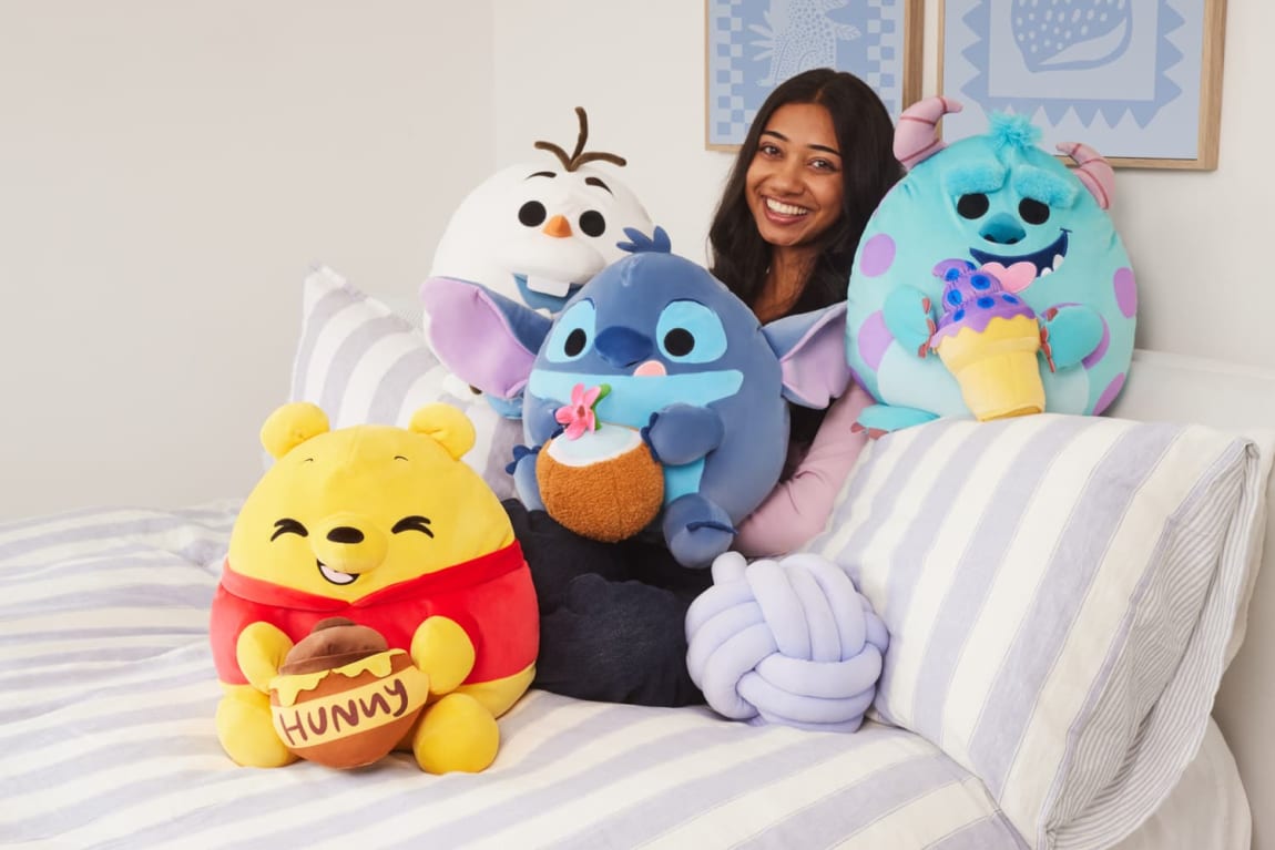 425965-disney-snackle-14in-18