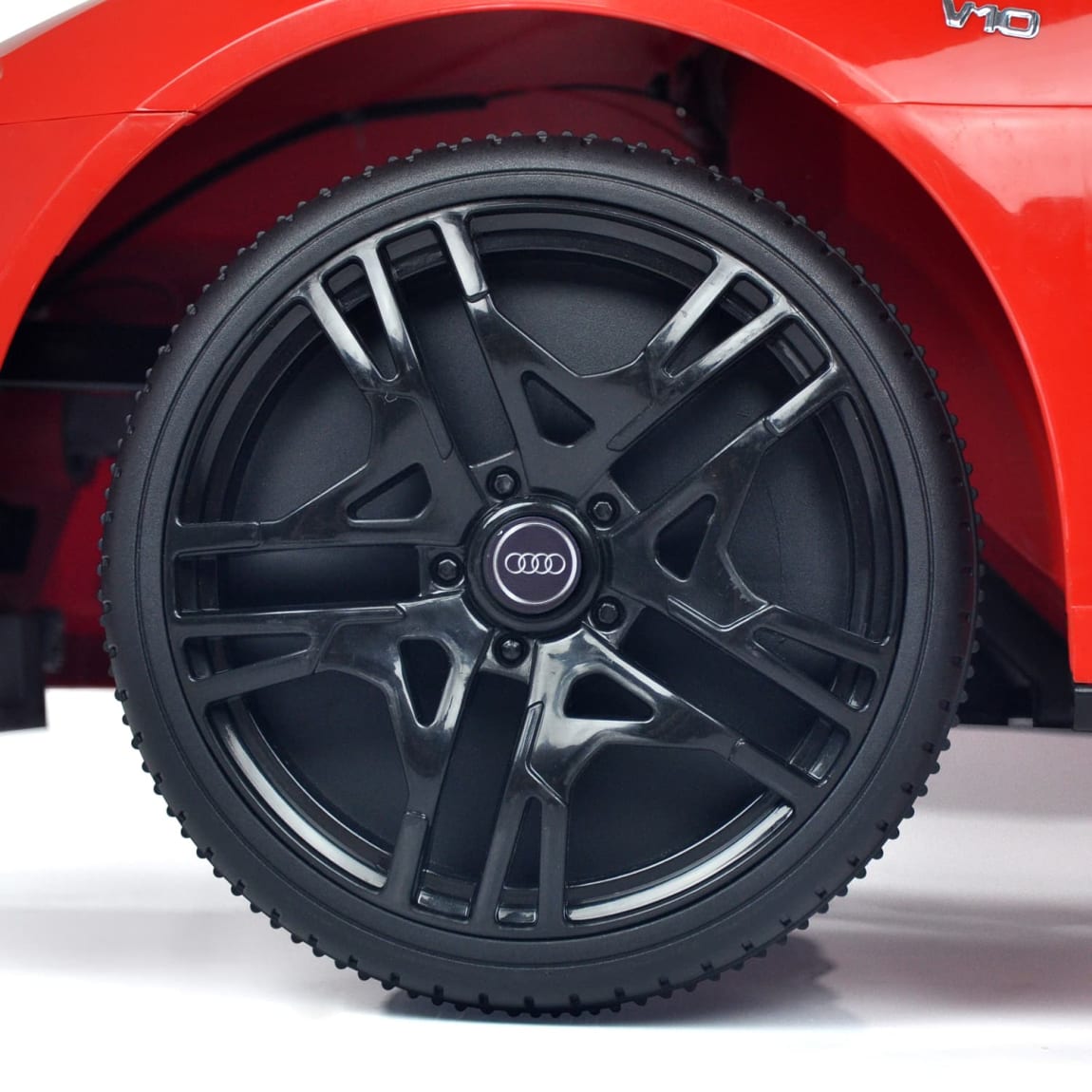 426840-6v-audi-r8-spyder-ride-on-with-rc-6