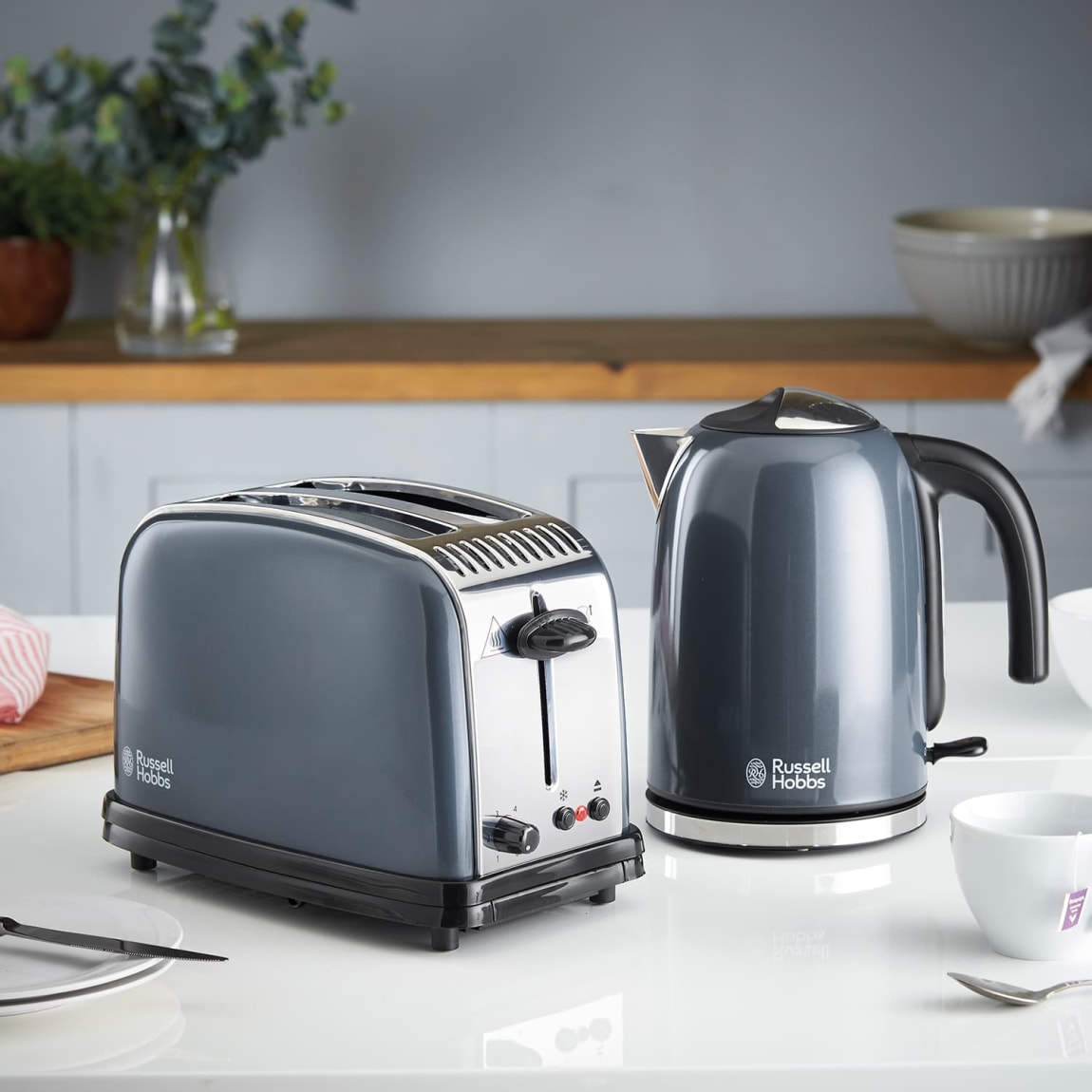 428076-428077-russell-hobbs-kettle-and-2-slice-toaster-grey