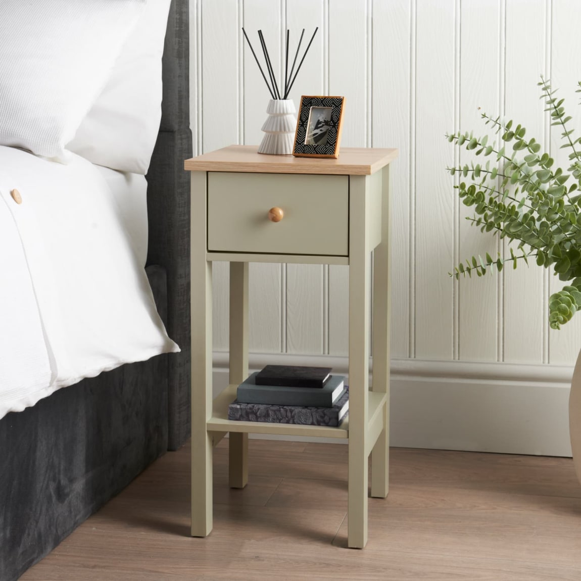 428995-isabella-1-drawer-bedside