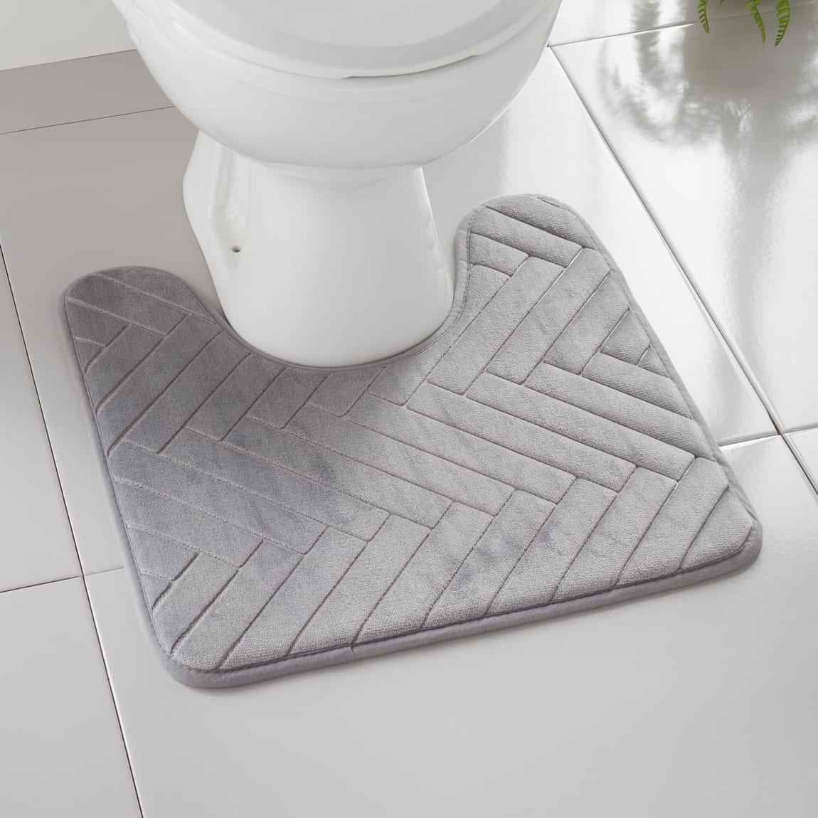 429376-embossed-chevron-memory-foam-pedestal-mat-grey-2