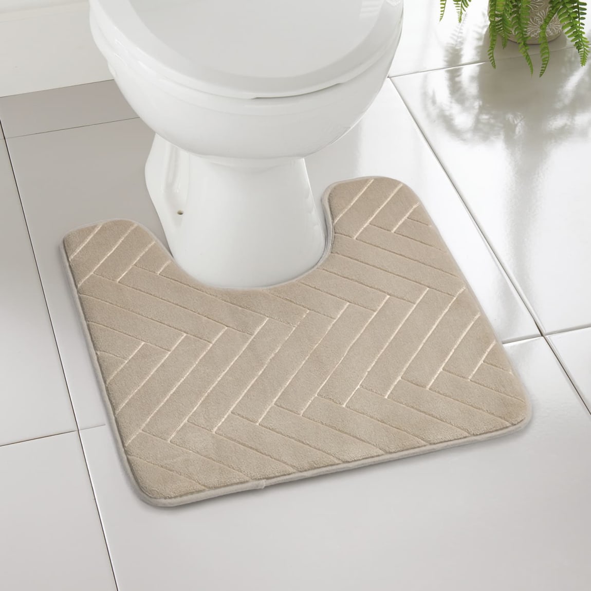 429377-chevron-embossed-memory-foam-pedestal-mat