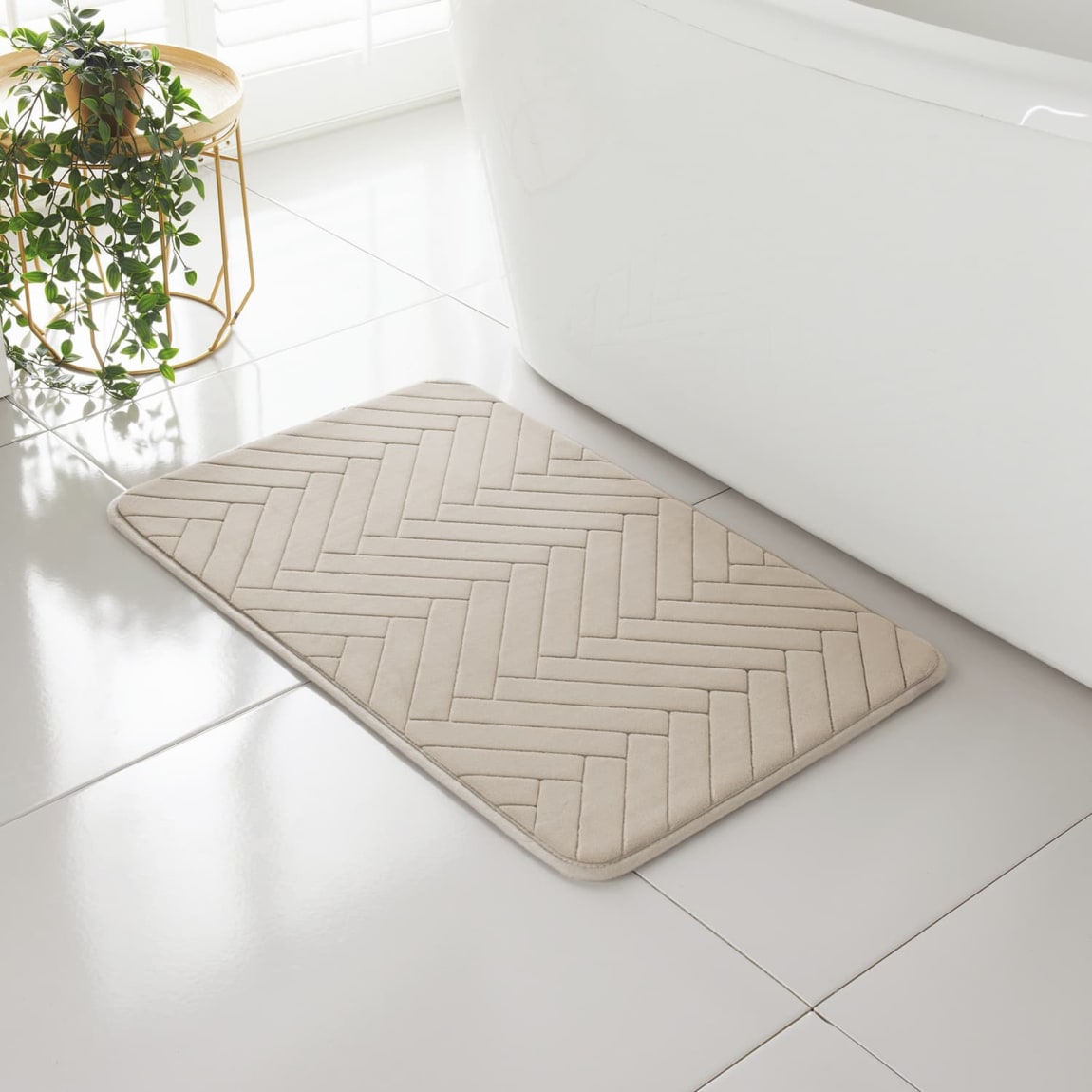 429379-embossed-chevron-foam-bathmat-natural